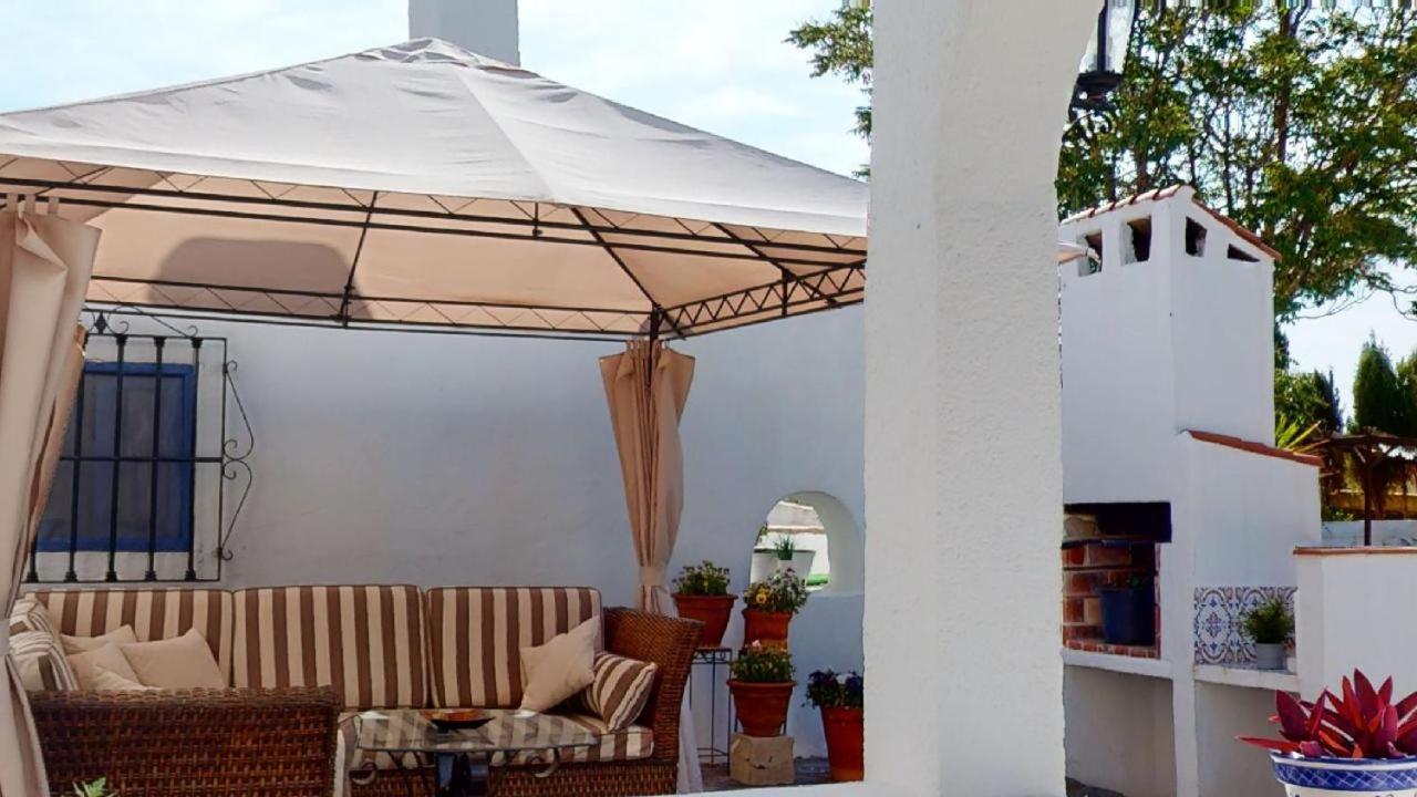 Caniles Casa Lucia Bed & Breakfast エクステリア 写真